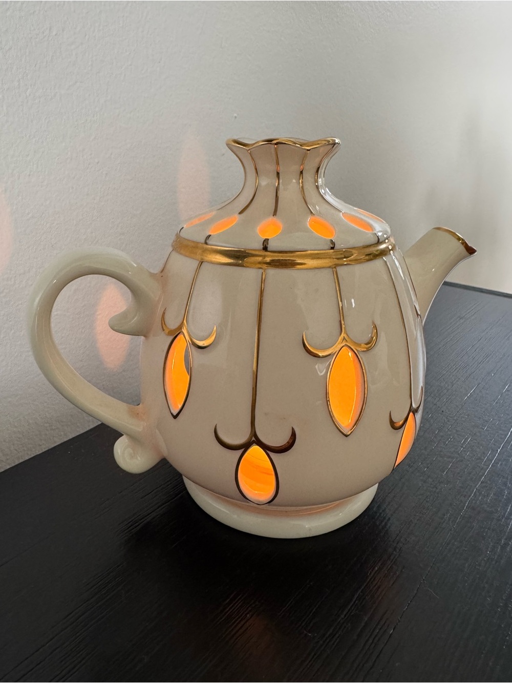 PartyLite Vintage Ivory Porcelain Teapot Tealight Candle Holder